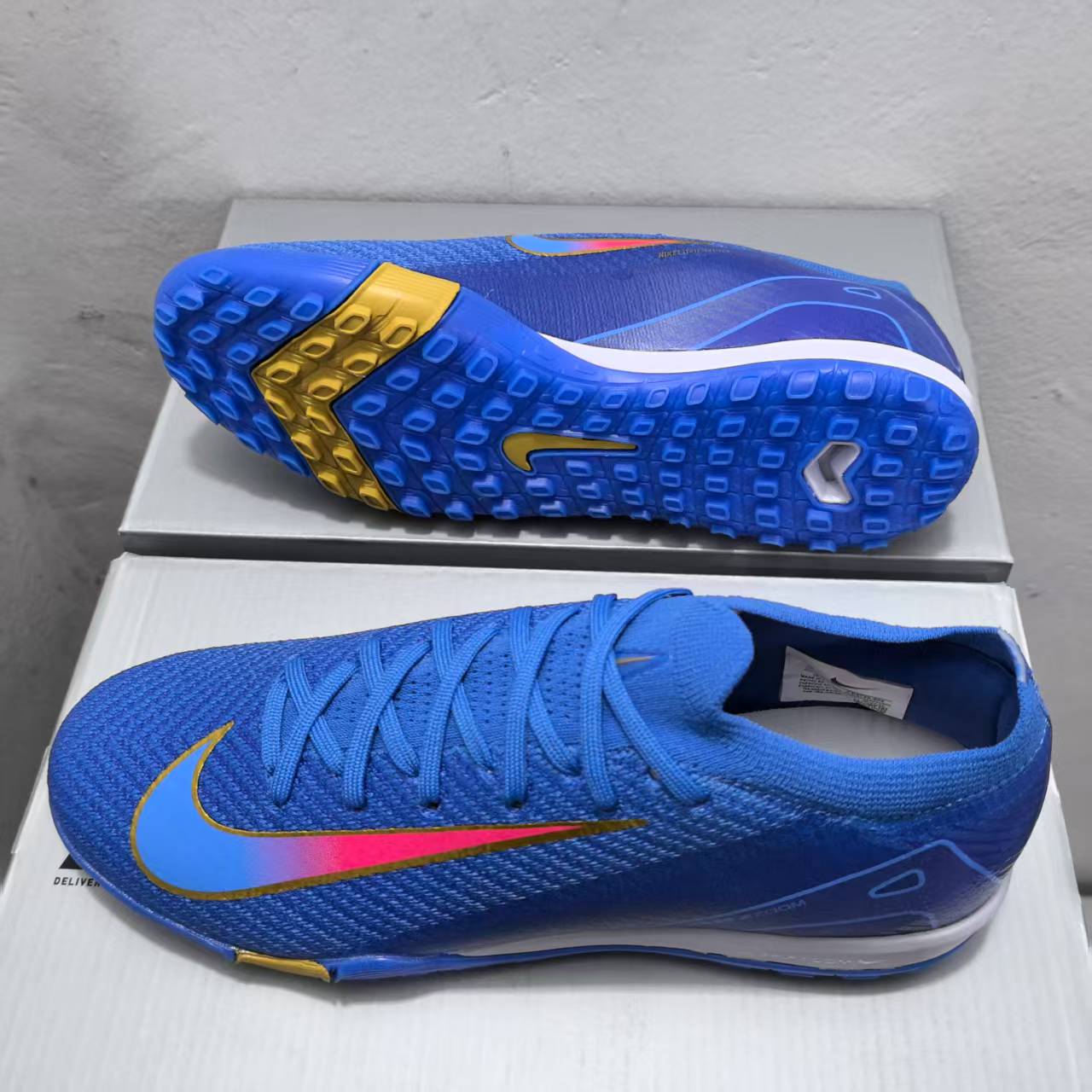 Nike Vapor 16