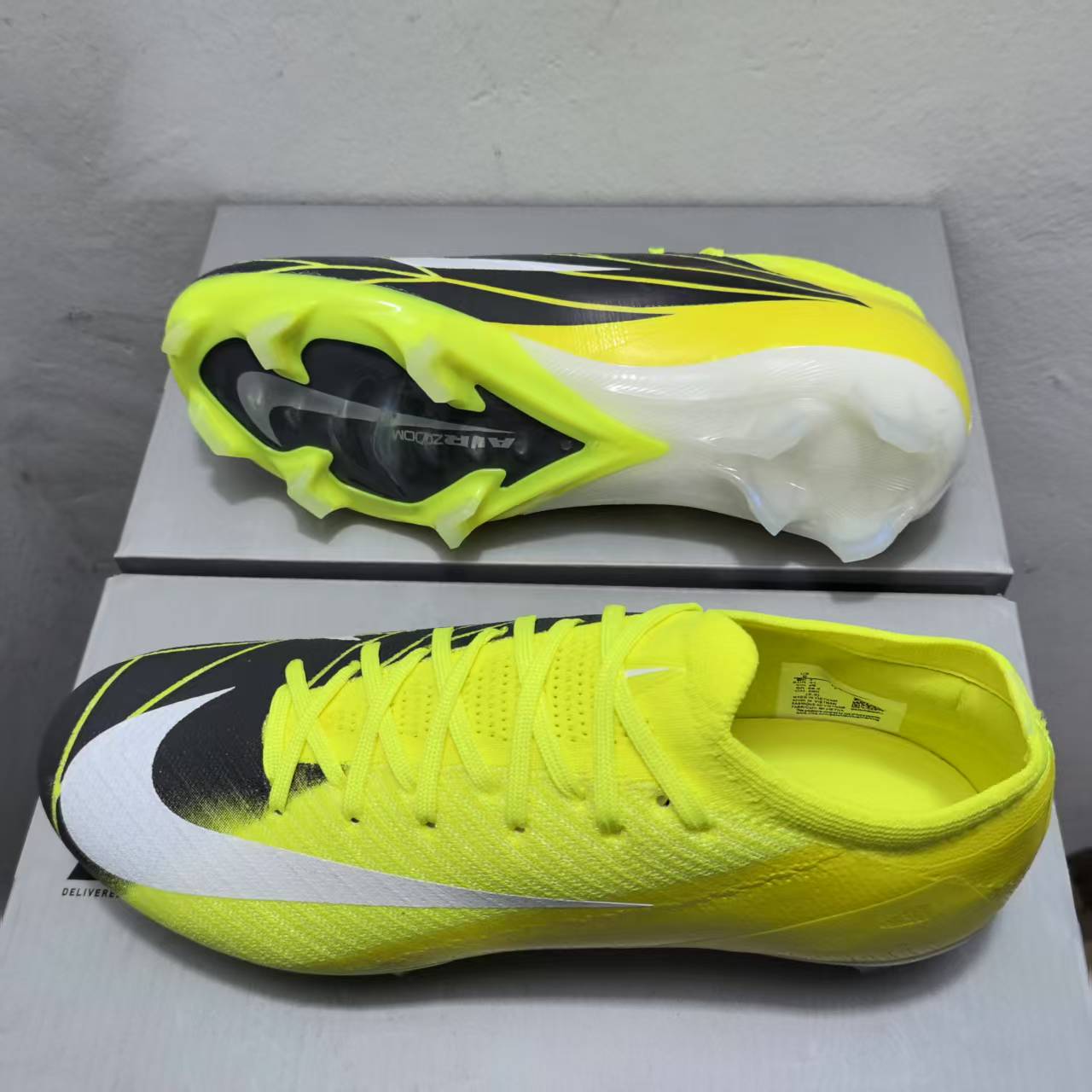 Nike Vapor 16