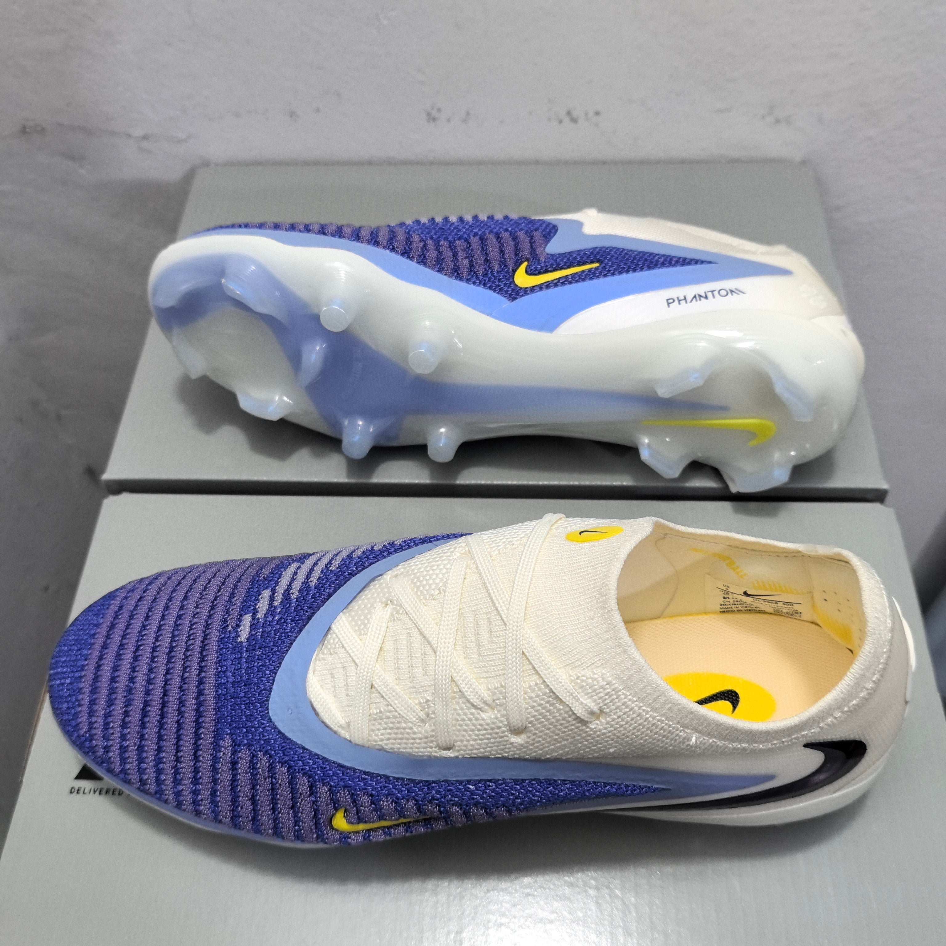 Nike Phantom 6
