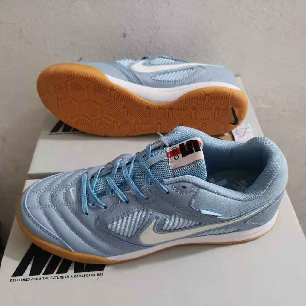 Nike Gato x Supreme