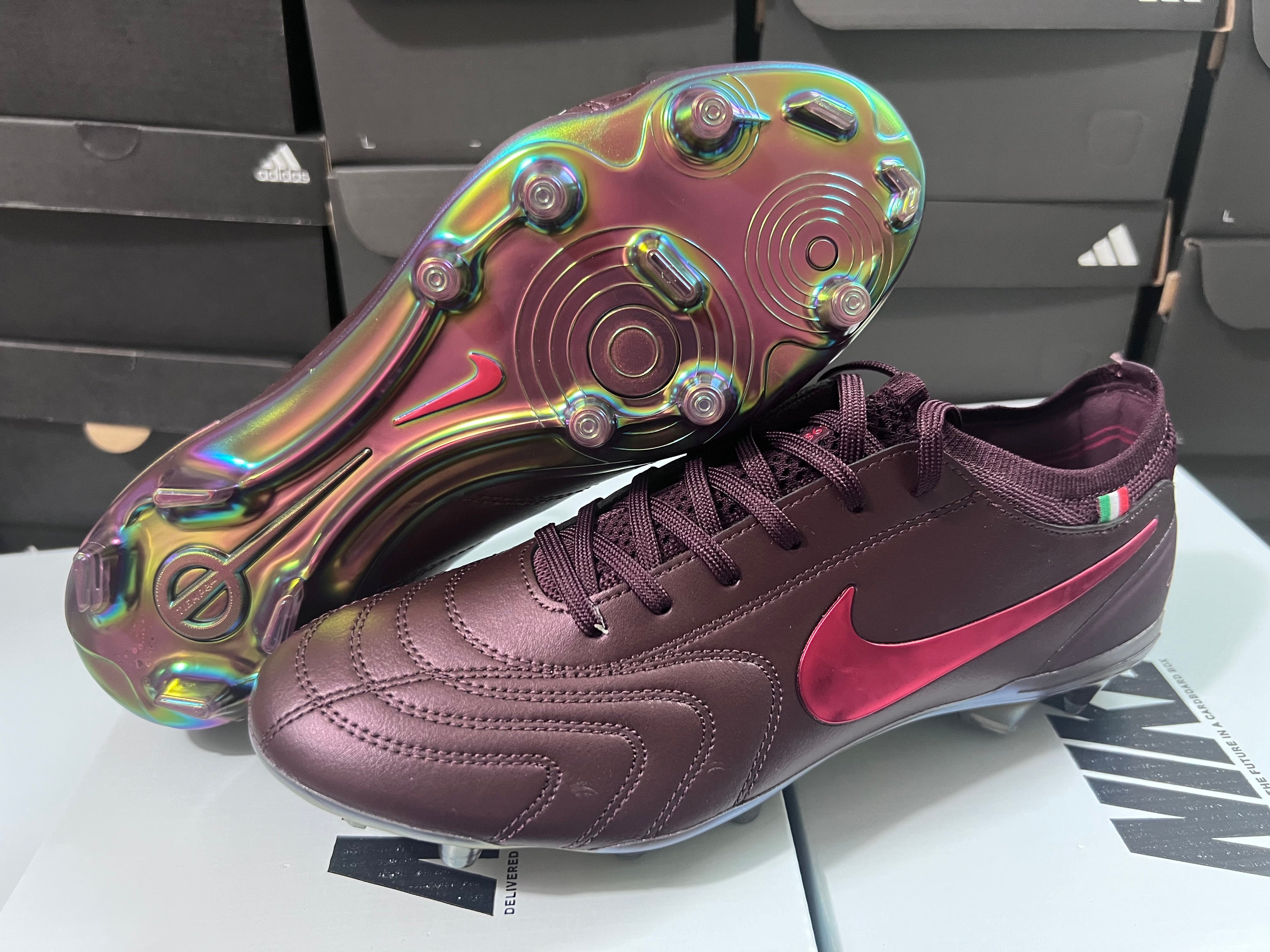 Nike Tiempo