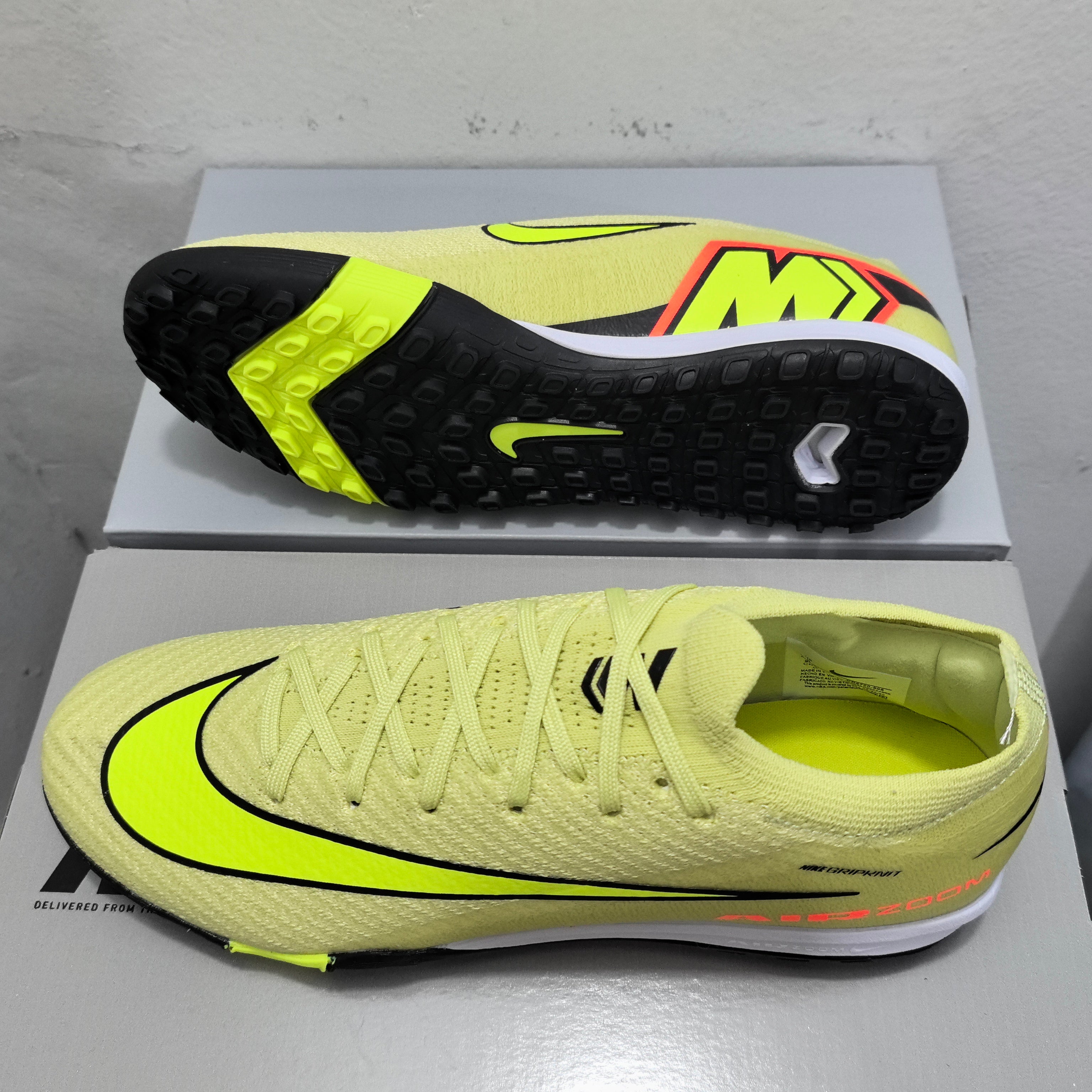 Nike Vapor 16