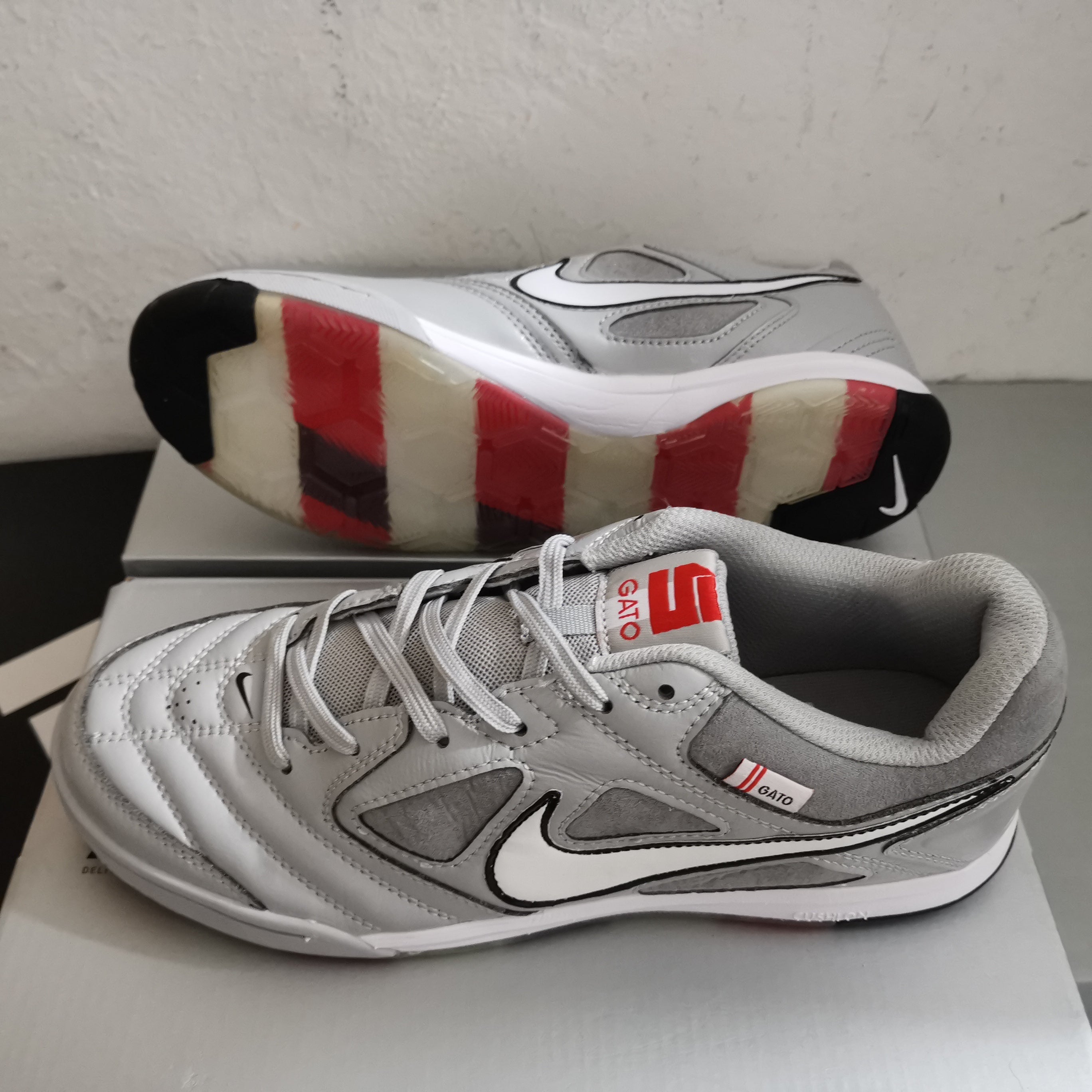 Nike Gato x Supreme