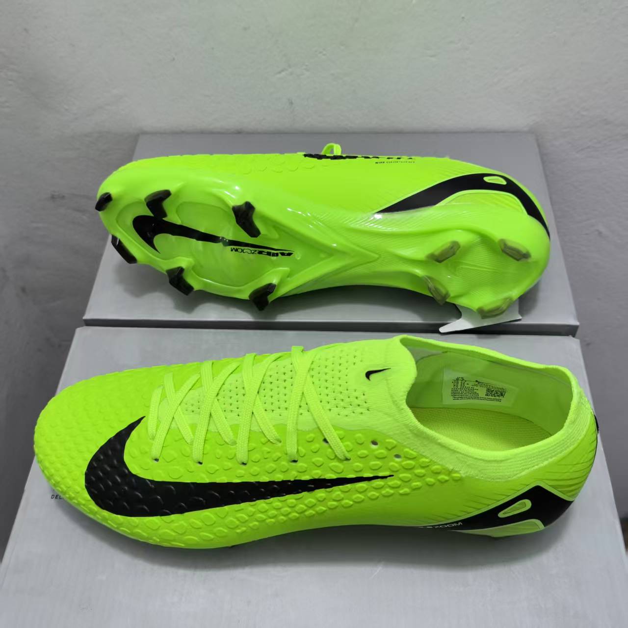 Nike Vapor 16