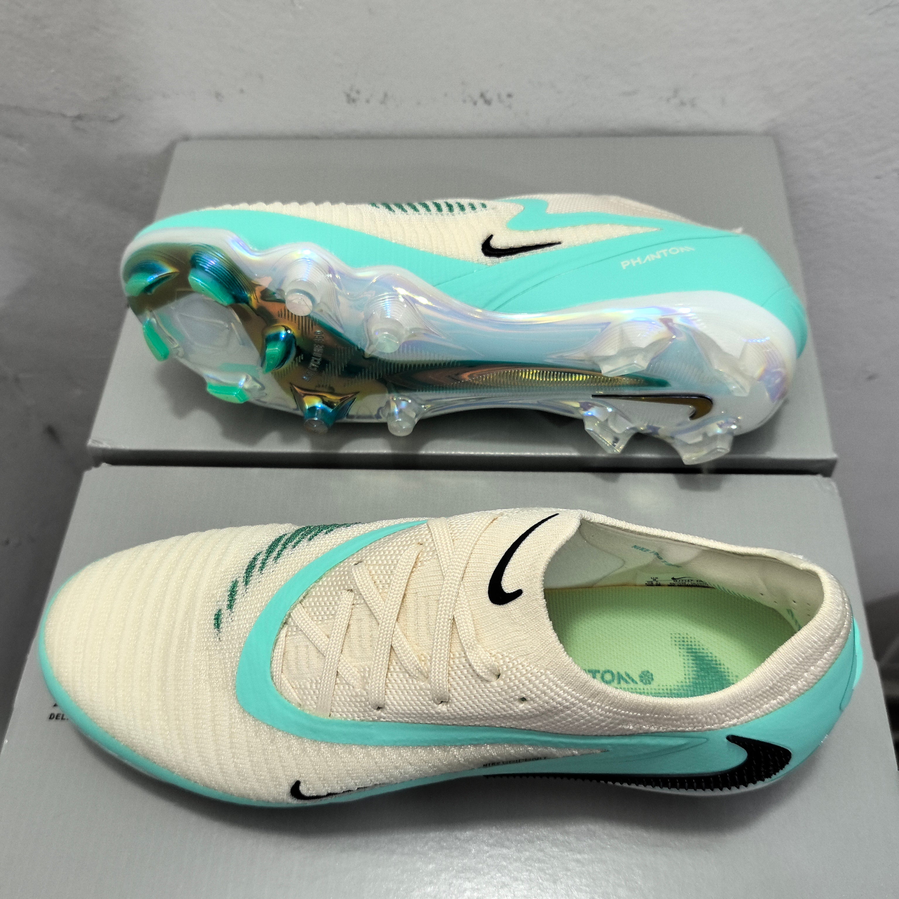 Nike Phantom 6