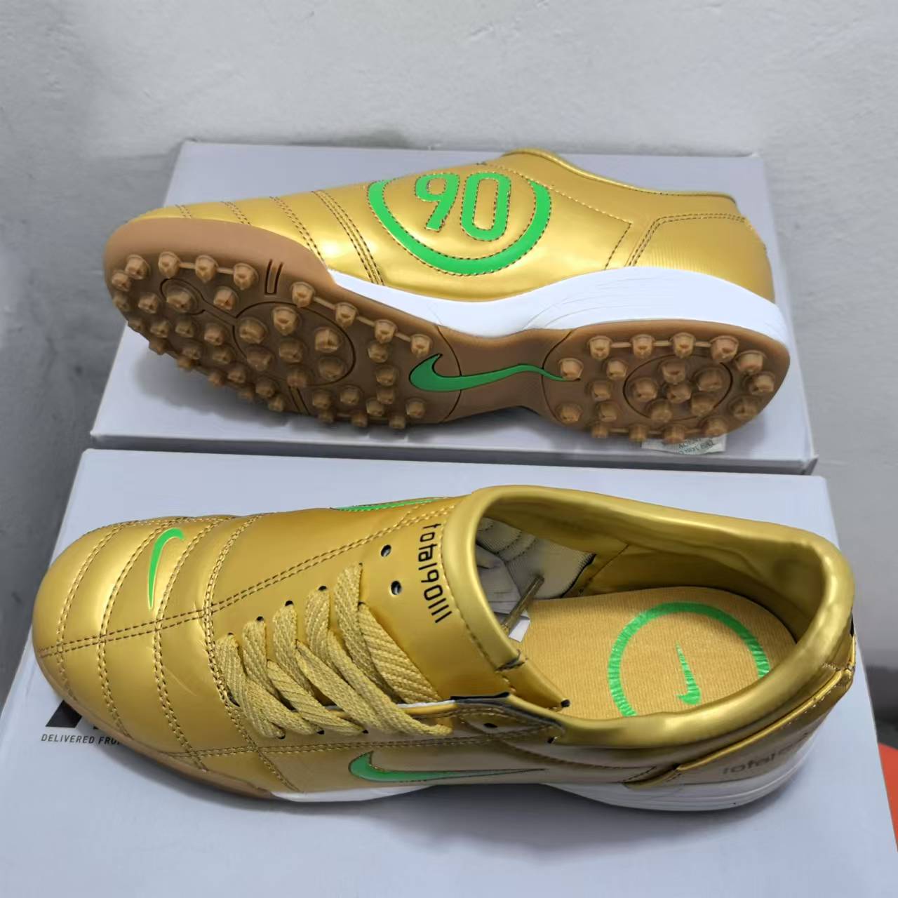 Nike T90