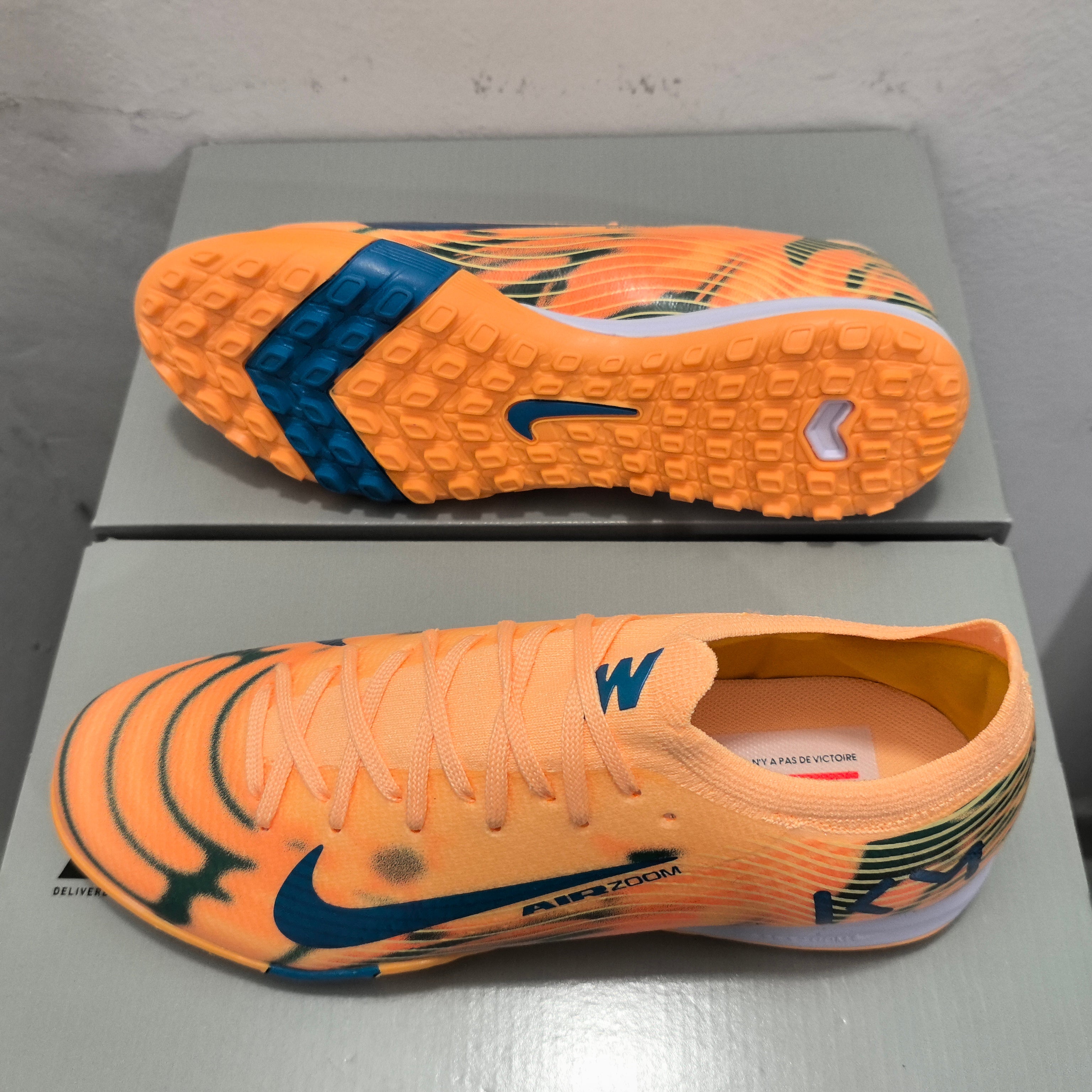 Nike Vapor 16