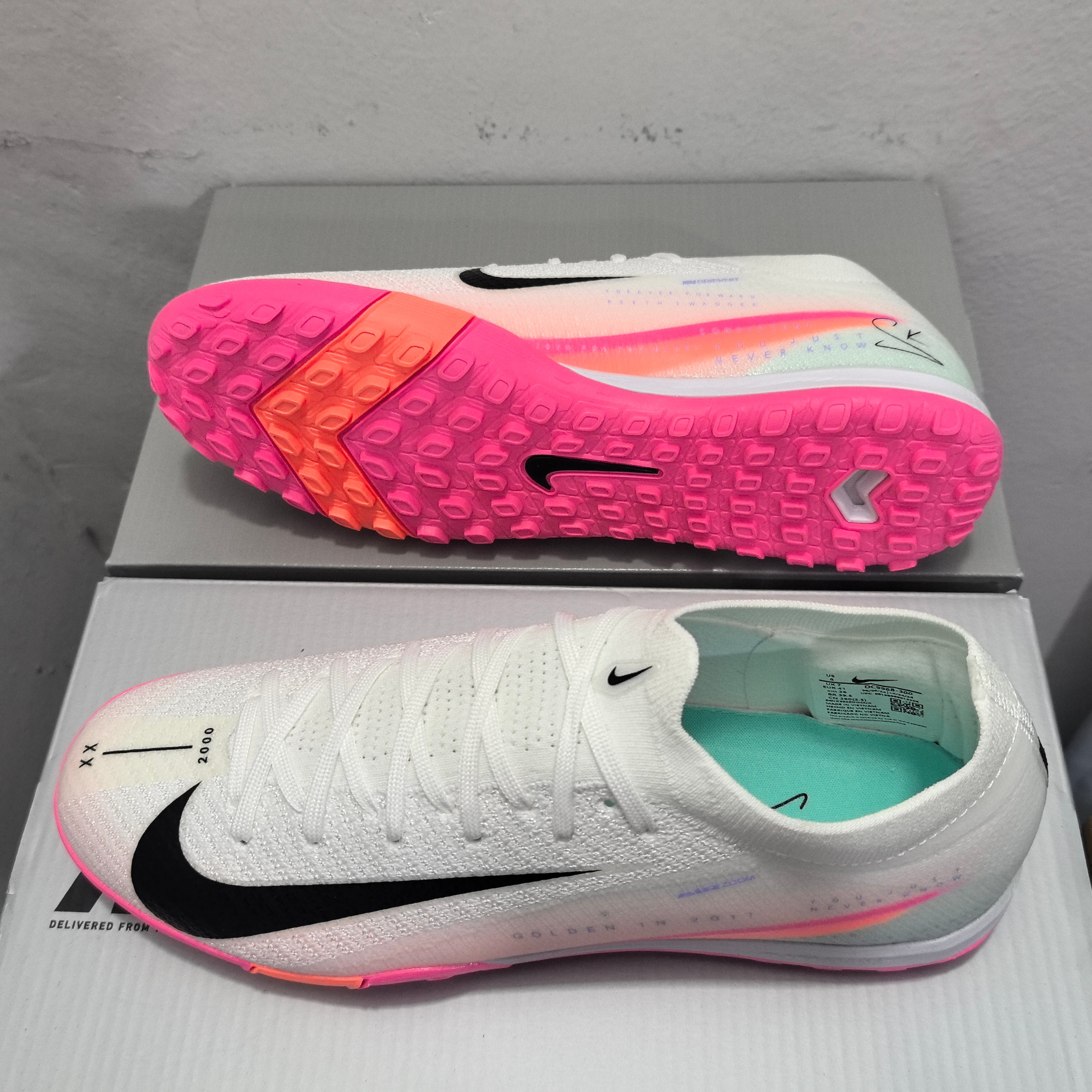 Nike Vapor 16