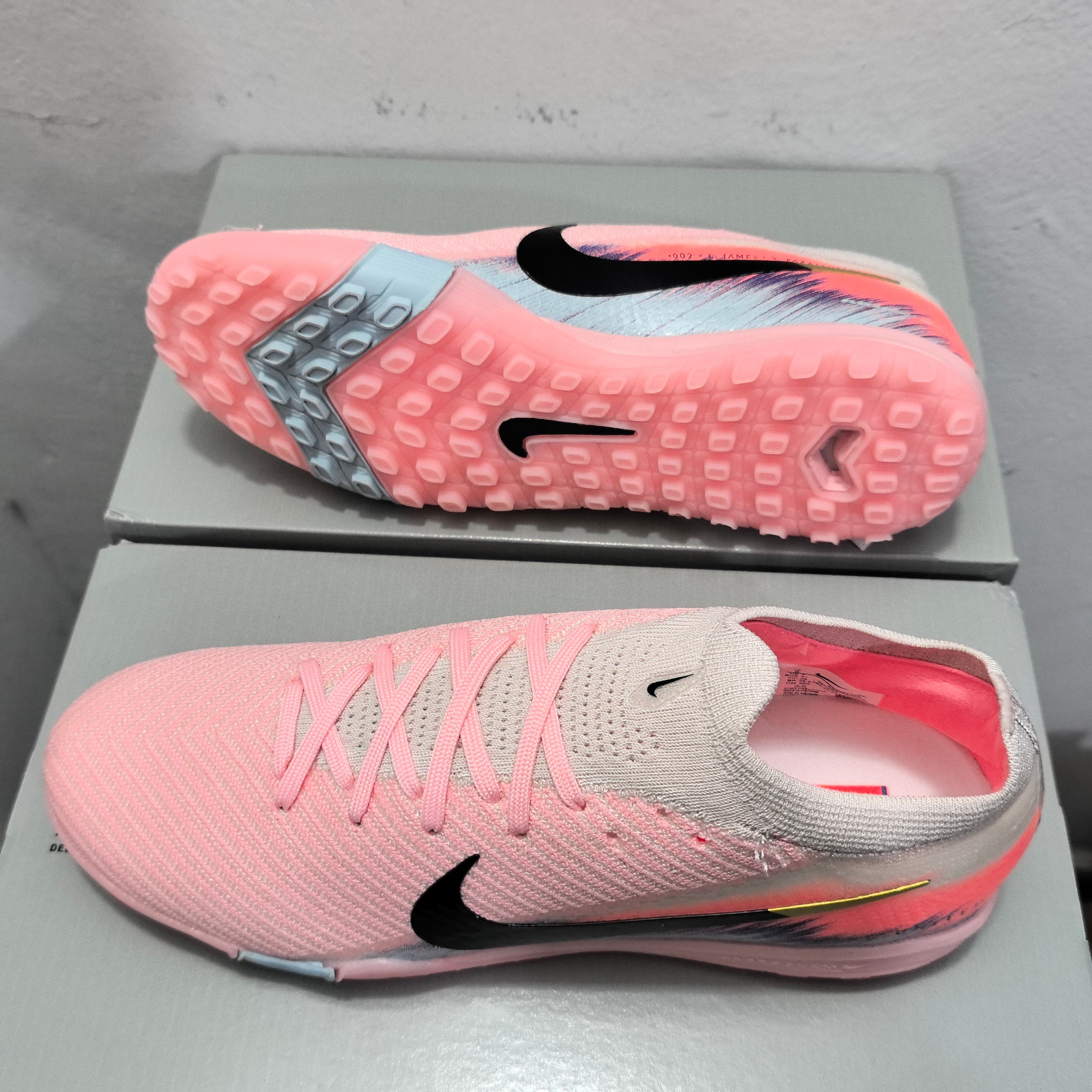 Nike Vapor 16