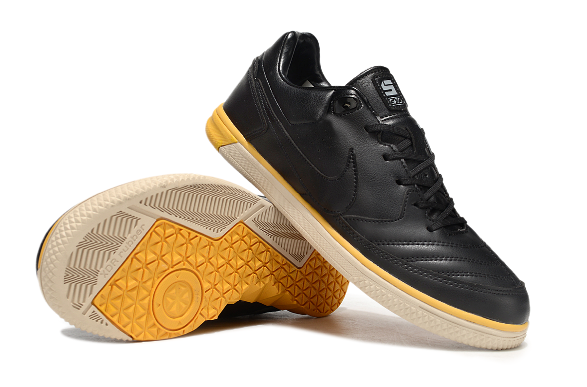 Nike Gato