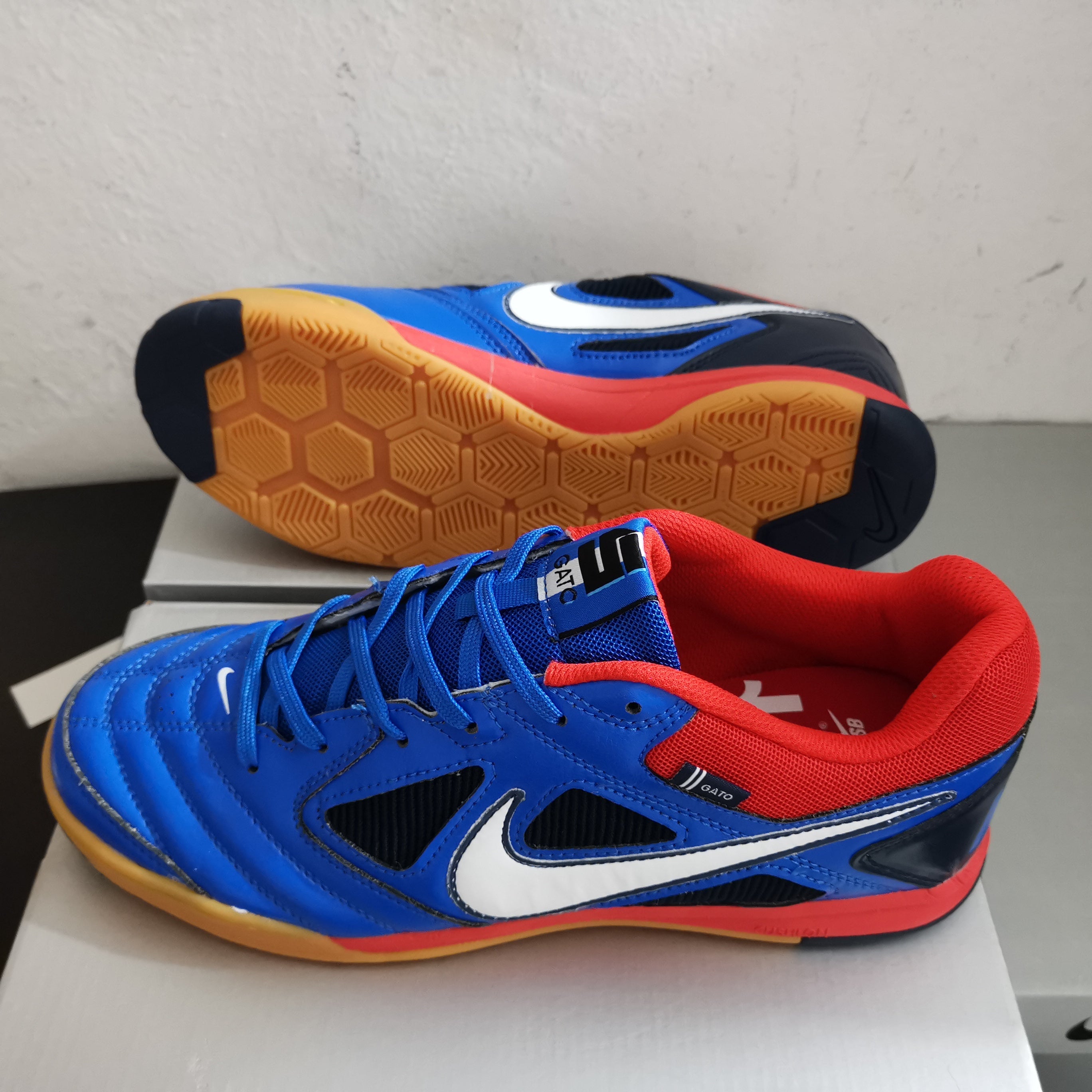 Nike Gato x Supreme