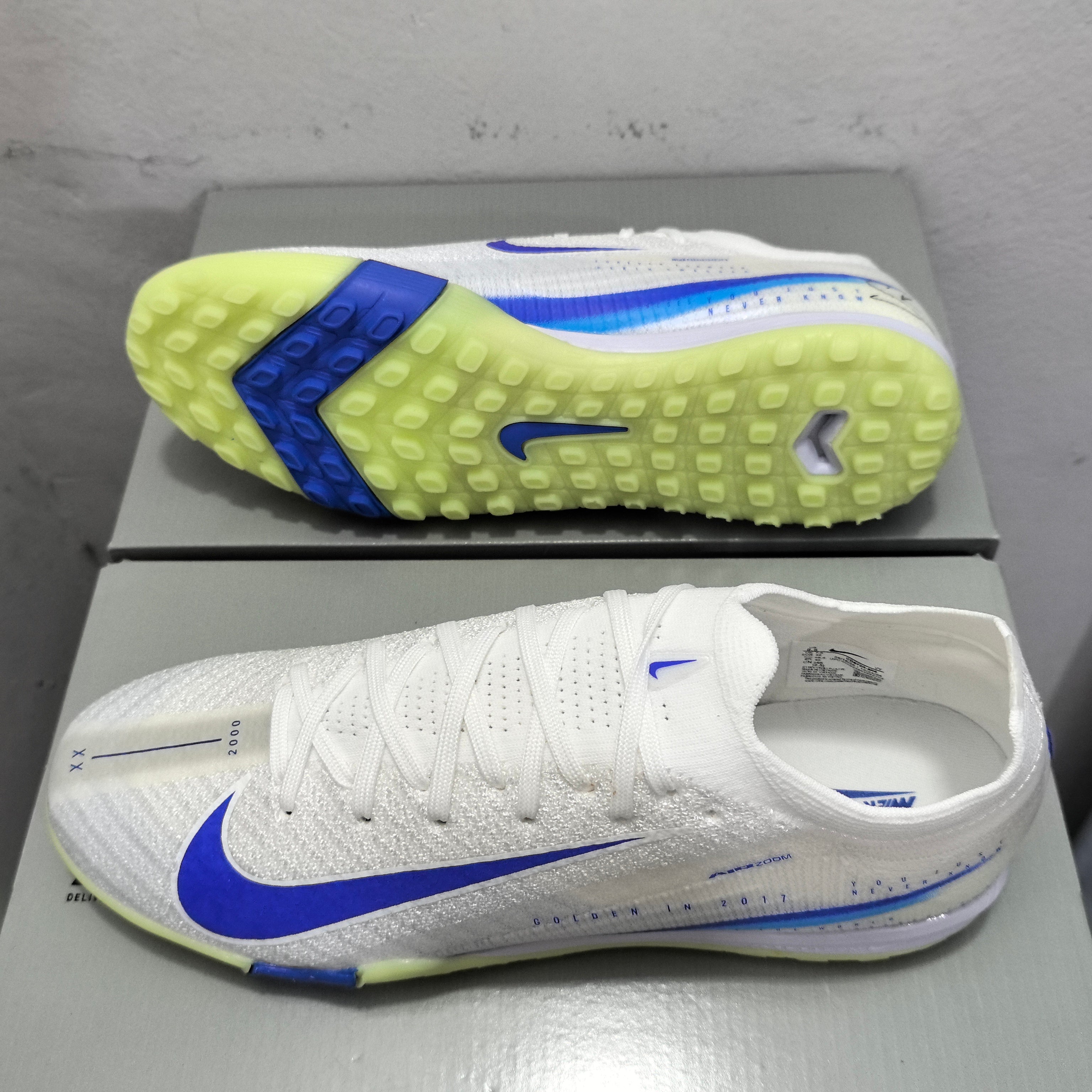 Nike Vapor 16